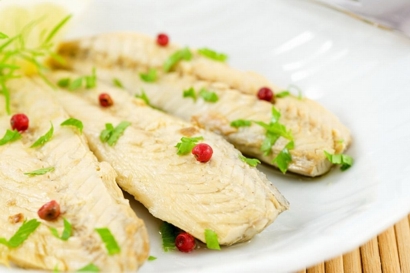tilapia_duszona_w_biaym_winie